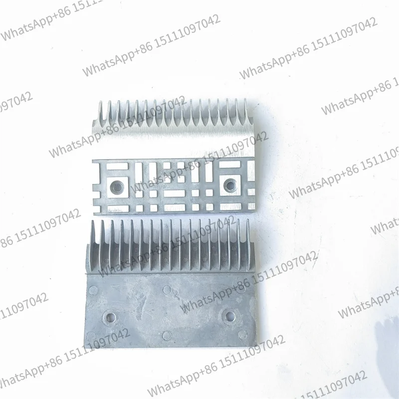 Escalator Comb OE-5D 453Y4 Aluminium Combs 17 Teeth 146*108*101mm