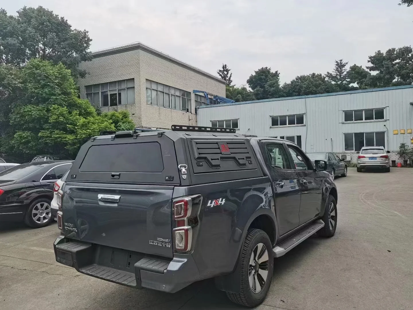 Steel Hardtop Truck Bed Covers High Cover Pickup Truck Canopy for Ford Ranger Trucks Tundra  Ram Great Wall