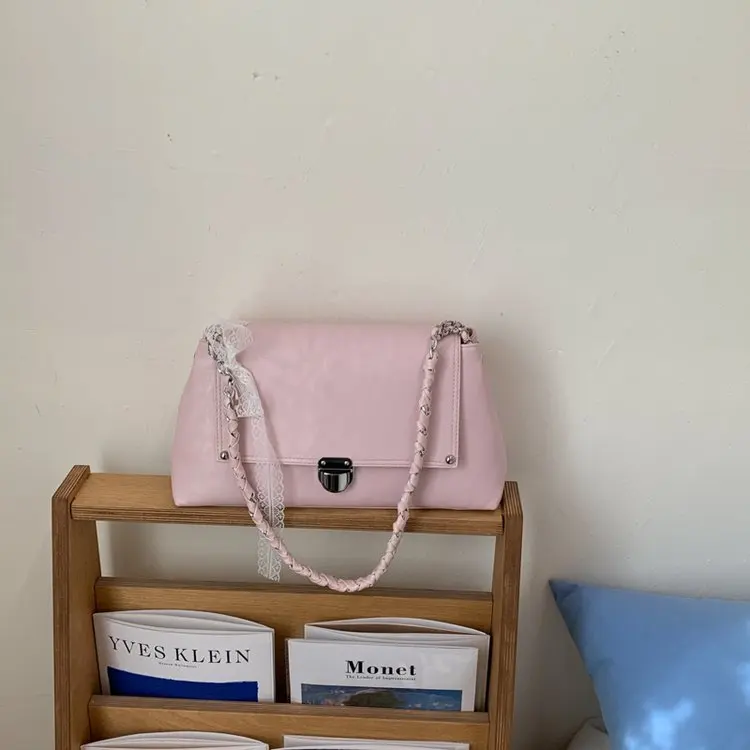 

Новая модная ретро-сумка через плечо 2026 года в корейском стиле, трендовая повседневная вместительная сумка-мешок, универсальная маленькая квадратная сумка