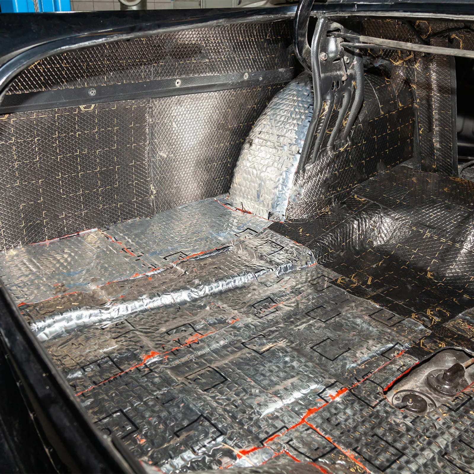 

20Pcs Auto Sound Deadener Mat Car Heat Insulation Noise Dampening Soundproofing Deadening Pad Deadening Mat Hood Insulation