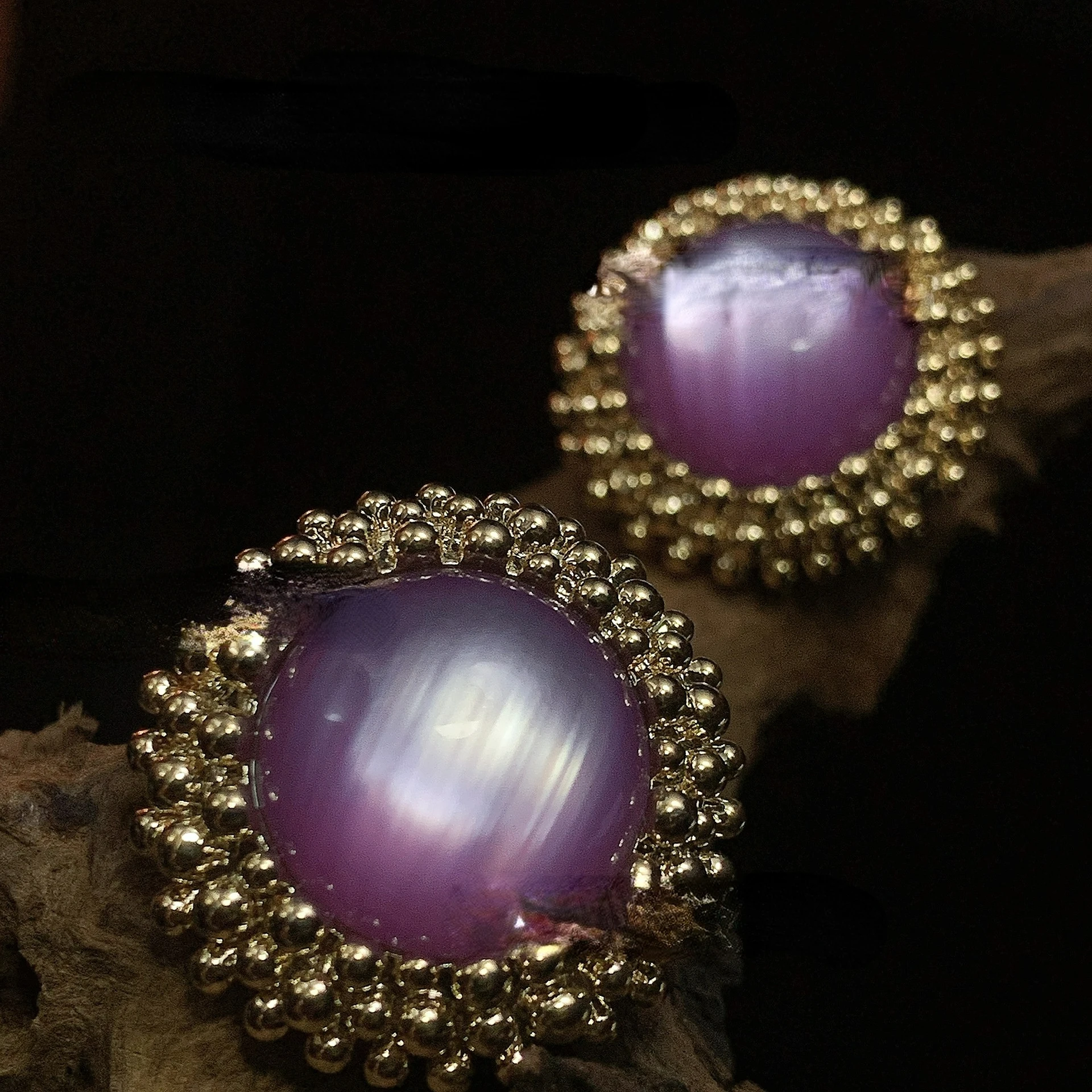 

Personalized Purple Cat's Eye Fireworks Simple and Elegant Earrings