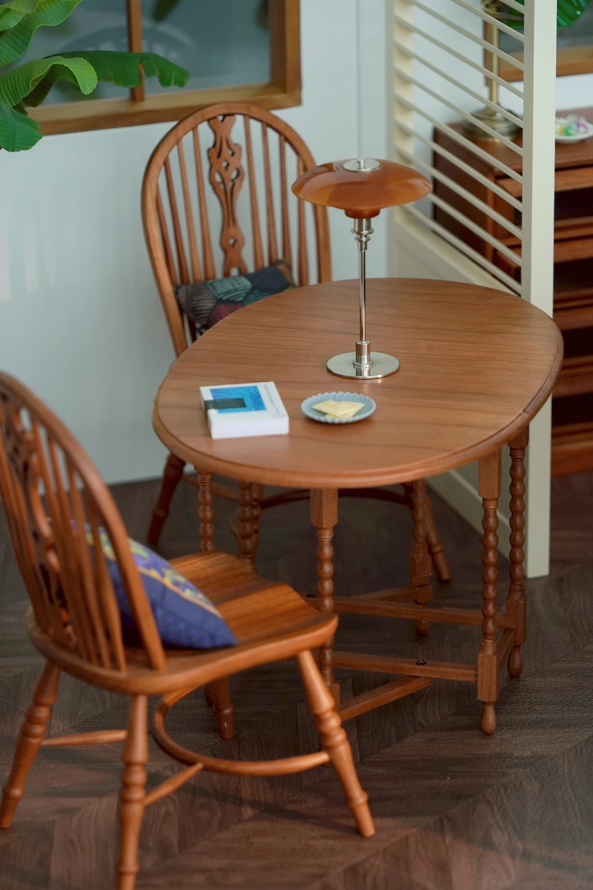 Modelo de casa de muñecas, accesorios para muebles, mini modelo, mesa/mesa auxiliar plegable ovalada grande, 1/6