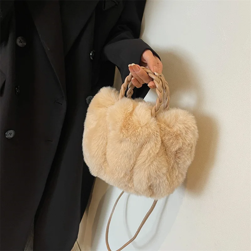 

Autumn winter fashion women's off-road pumpkin plush bag fashion folds artificial fur rogue bag sweet small handbag shoulder bag