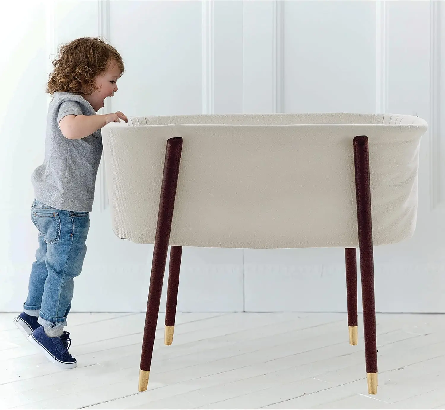 Sova Portable Baby Bassinet, Mid-Century Design with Extra Deep Walls for Newborns and Babies Safety