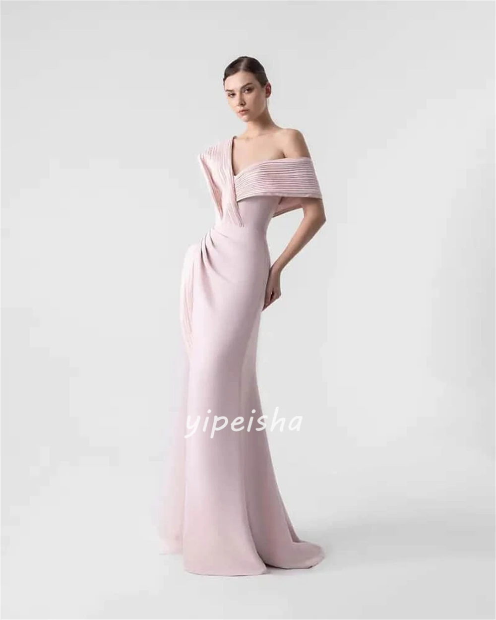 ชุดเดรสยาวแบบเปิดไหล่ทรงเมอร์เมดจับจีบแบบคลาสสิกคุณภาพสูงสั่งตัดได้ ชุดเดรสสำหรับโอกาสพิเศษสไตล์โมเดิร์น