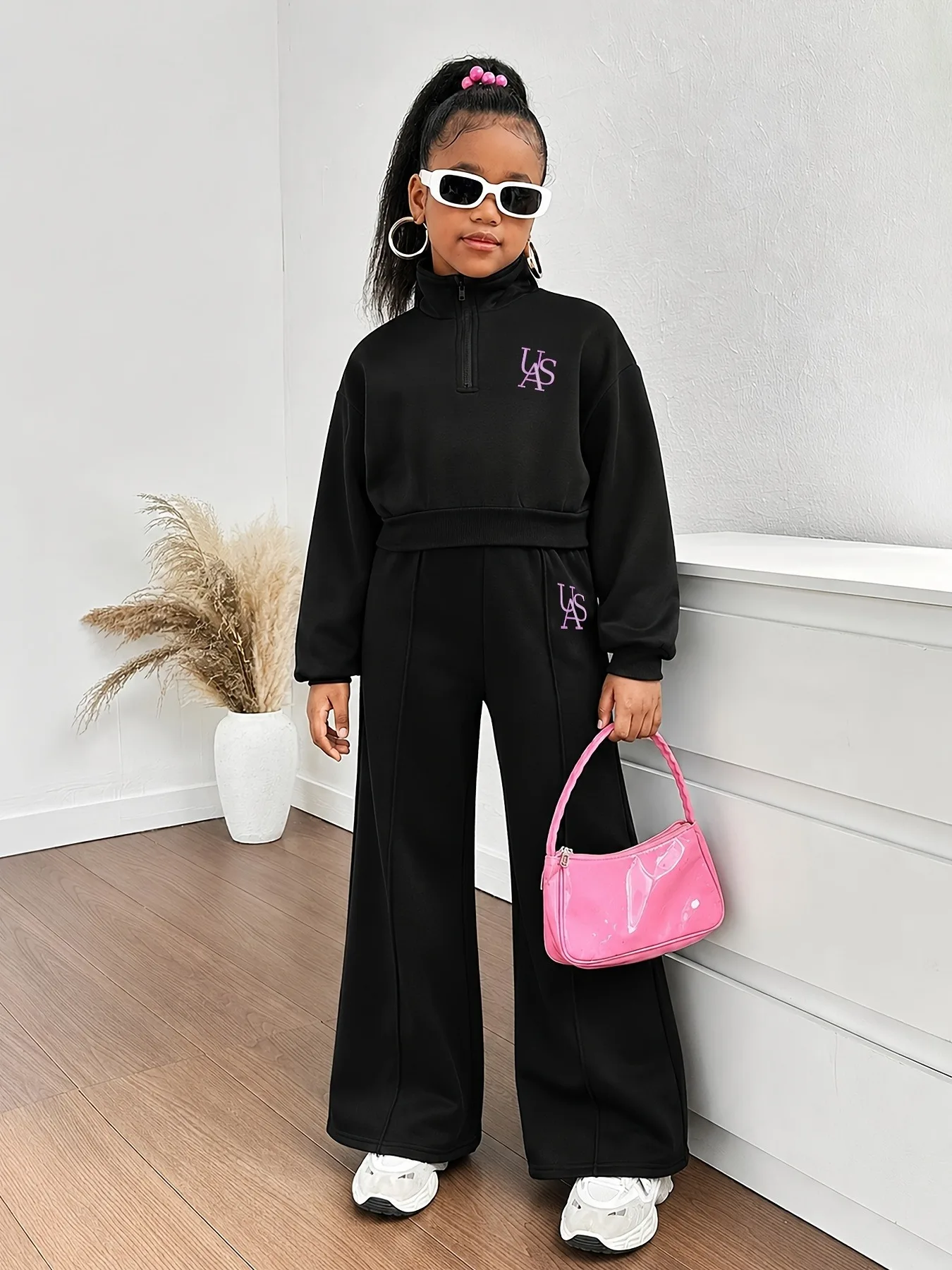 Trendy Girls 2Pcs Y2K Streetwear Outfit, Purple Logo Embroidery Half-Zip Cropped Pullover, Relaxed Flare Sweatpants for Urban St