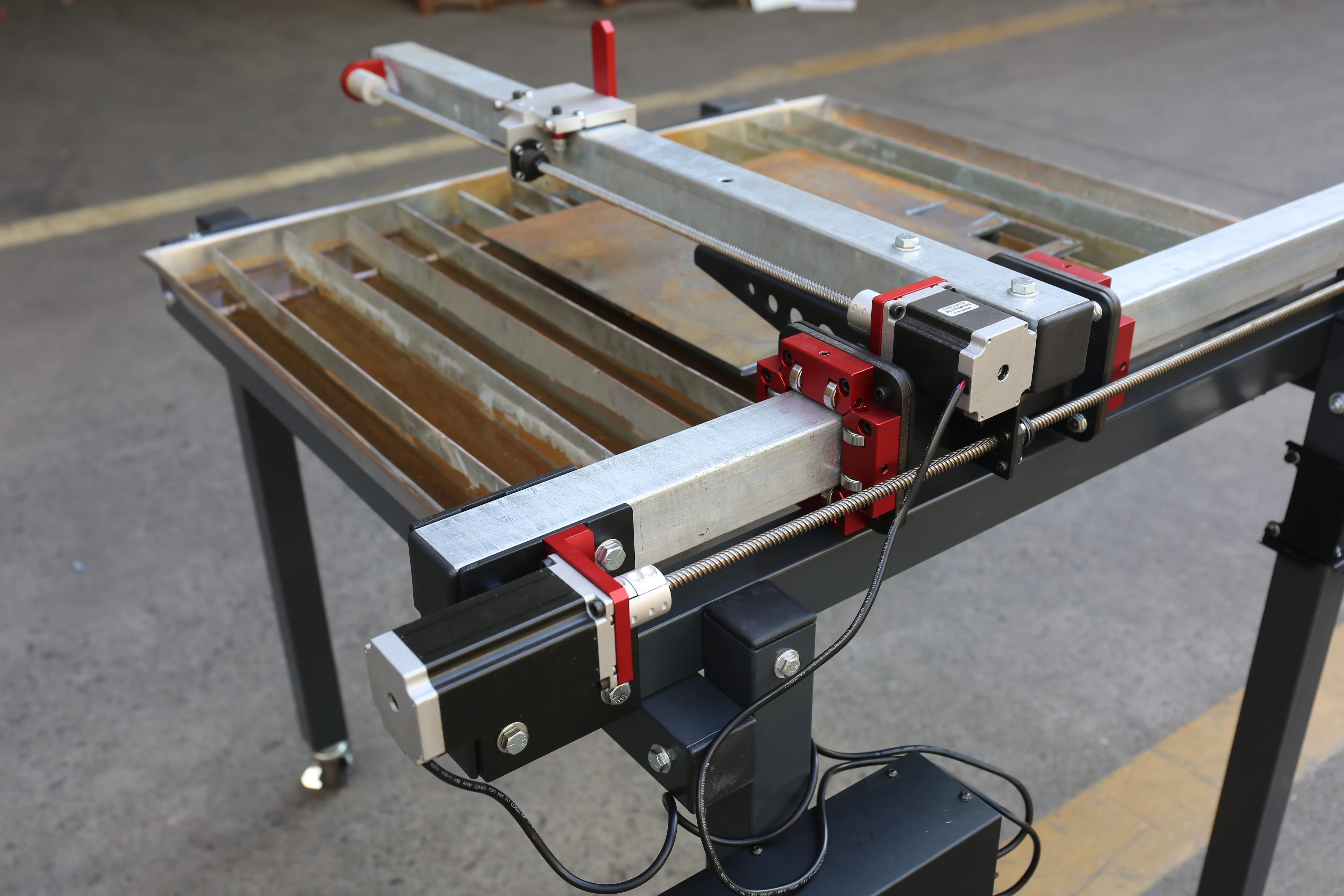 Lotos Hotsale سعر المصنع المحمولة البلازما القاطع 63A 100A 120A 200A 60 مللي متر التلقائي آلة قطع البلازما باستخدام الحاسب الآلي #3