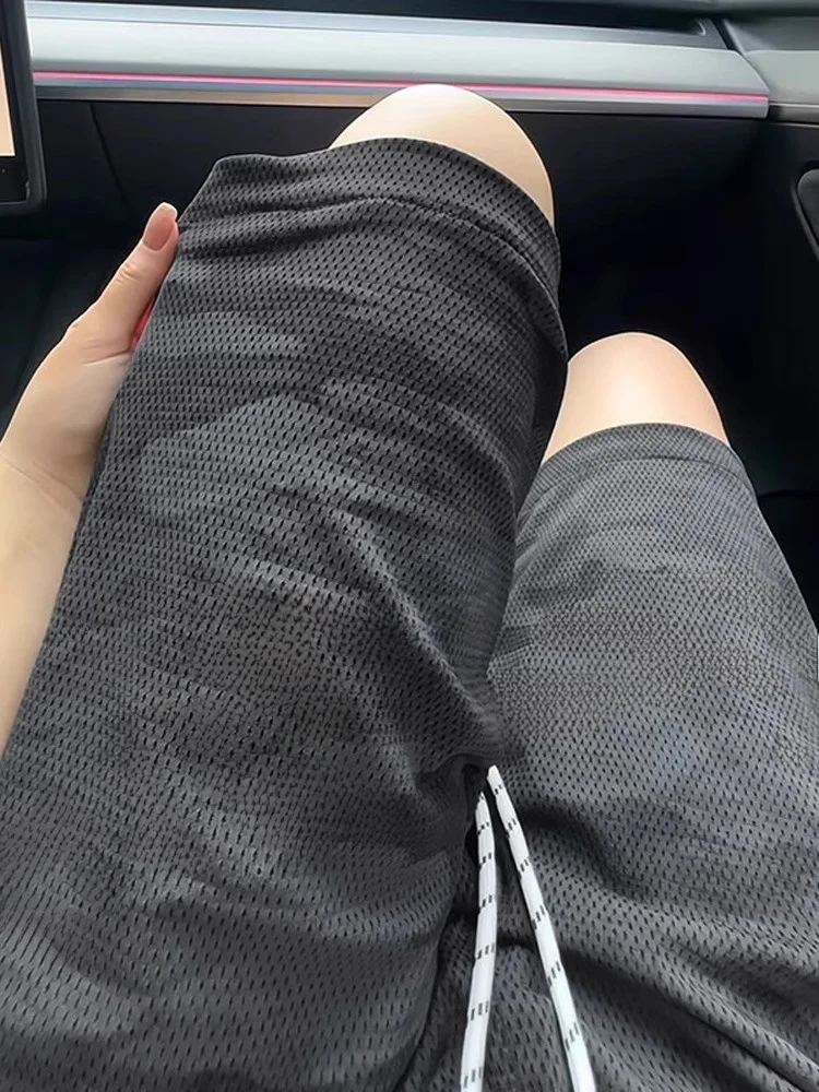 

Камуфляжные сетчатые орты из ледяного шелка, мужские летние тонкие повседневные спортивные свободные прямые пляжные брюки с пятью точками