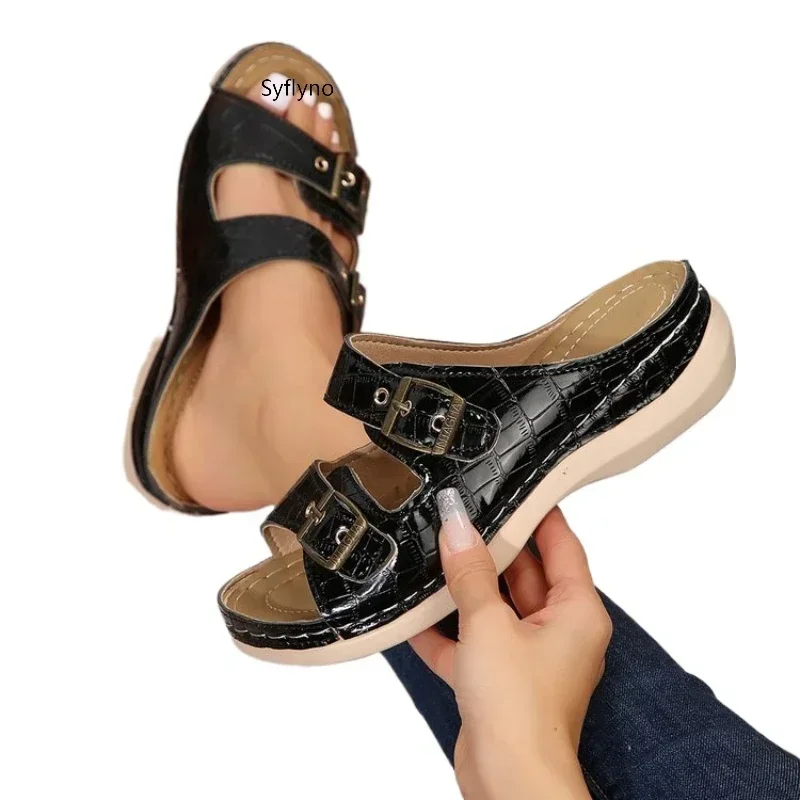 

2024 Fashion Summer Women Slipper Closed Toe Summer Shoes Comfort Double Buckle Wedge Ladies Sandals Platform Casual Slippers