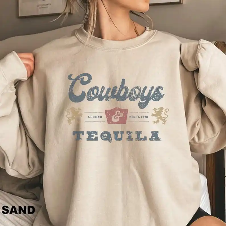 Autumn Winter Vintage Women Cowboys and Tequila Sweatshirt Country Style Crewneck Graphic Pollver for Female Rodeo Apparel Gift