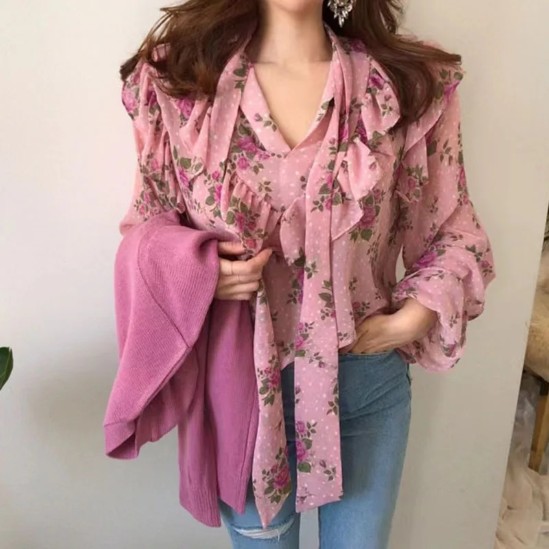 

Chic Early Spring Women's Vintage Sweet Floral Print Bell Sve irt Reducing Collar Tie Drapey Chiffon Top Korean Sle Lo...