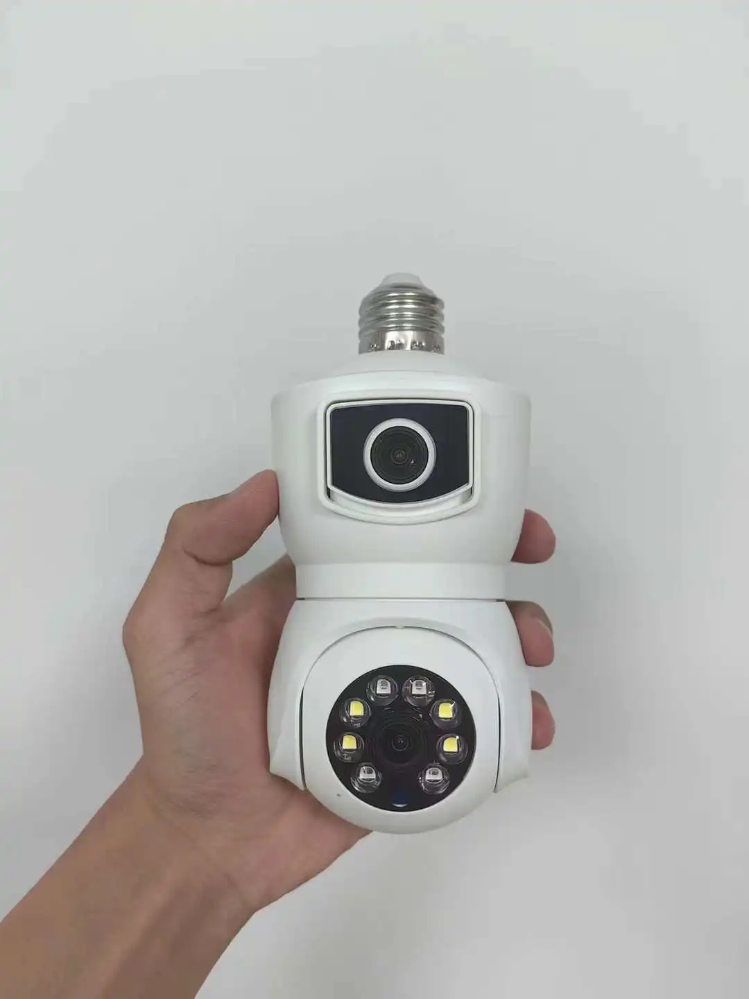 

4MP UHD iCsee/Yoosee/V380Pro/iCam365 APP Dual Lens E27 Lamp Head Socket Wireless PTZ IP Camera AI Humanoid Detection Baby Monit