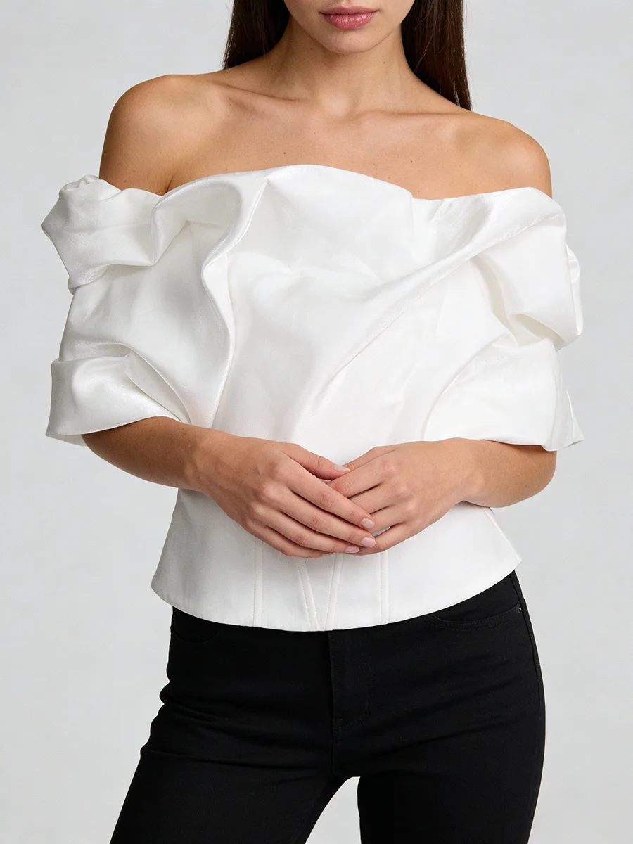 TWOTWINSTYLE Edgy Street Style Black Off The Shoulder Ruffle Tops for Women Short Puff Sleeve Corset Waist for Luxury Dinners
