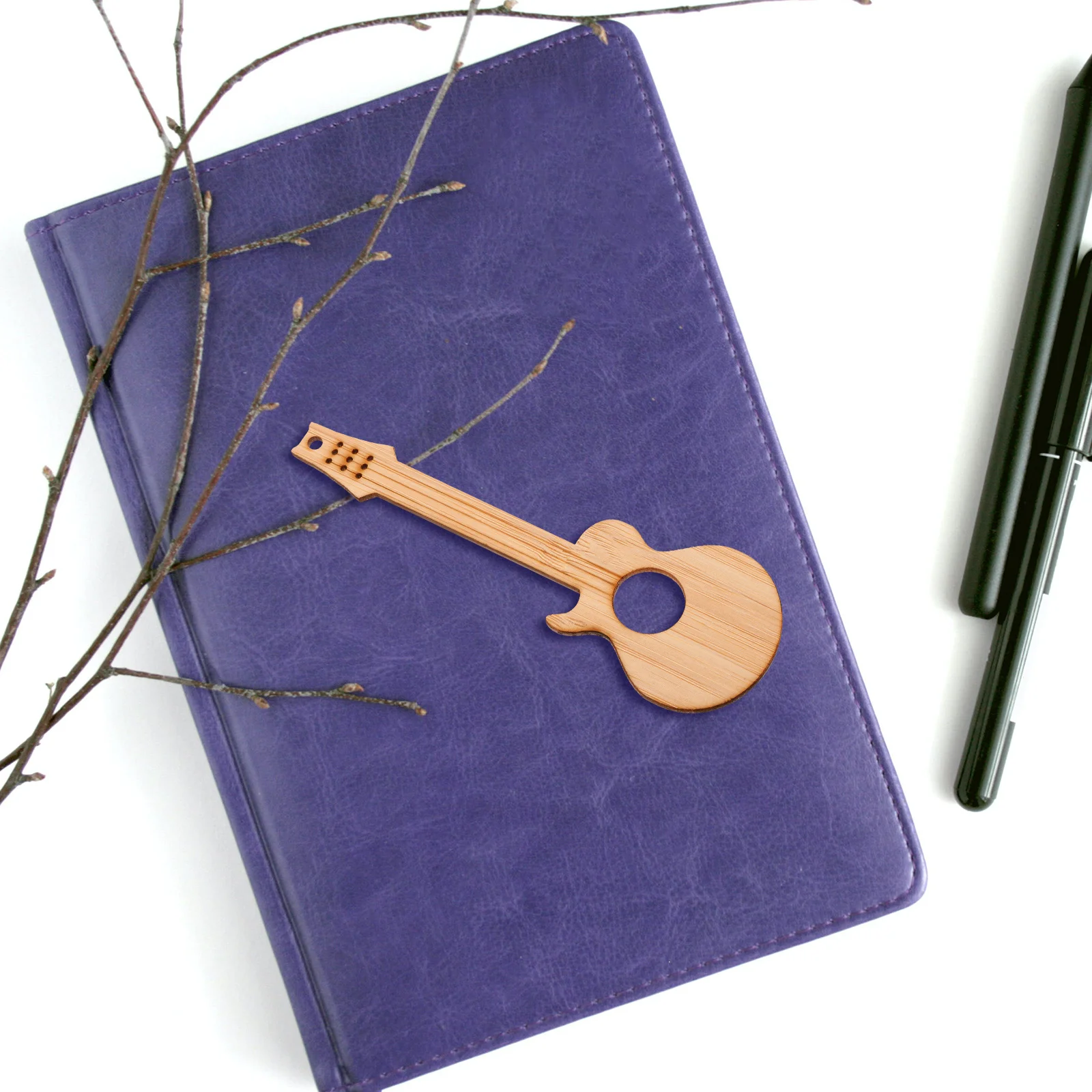 

4Pcs Bamboo Pendant Creative Instrument Design Bookmarks Reliable Page Holders for Students Teachers Reading Enthusiasts