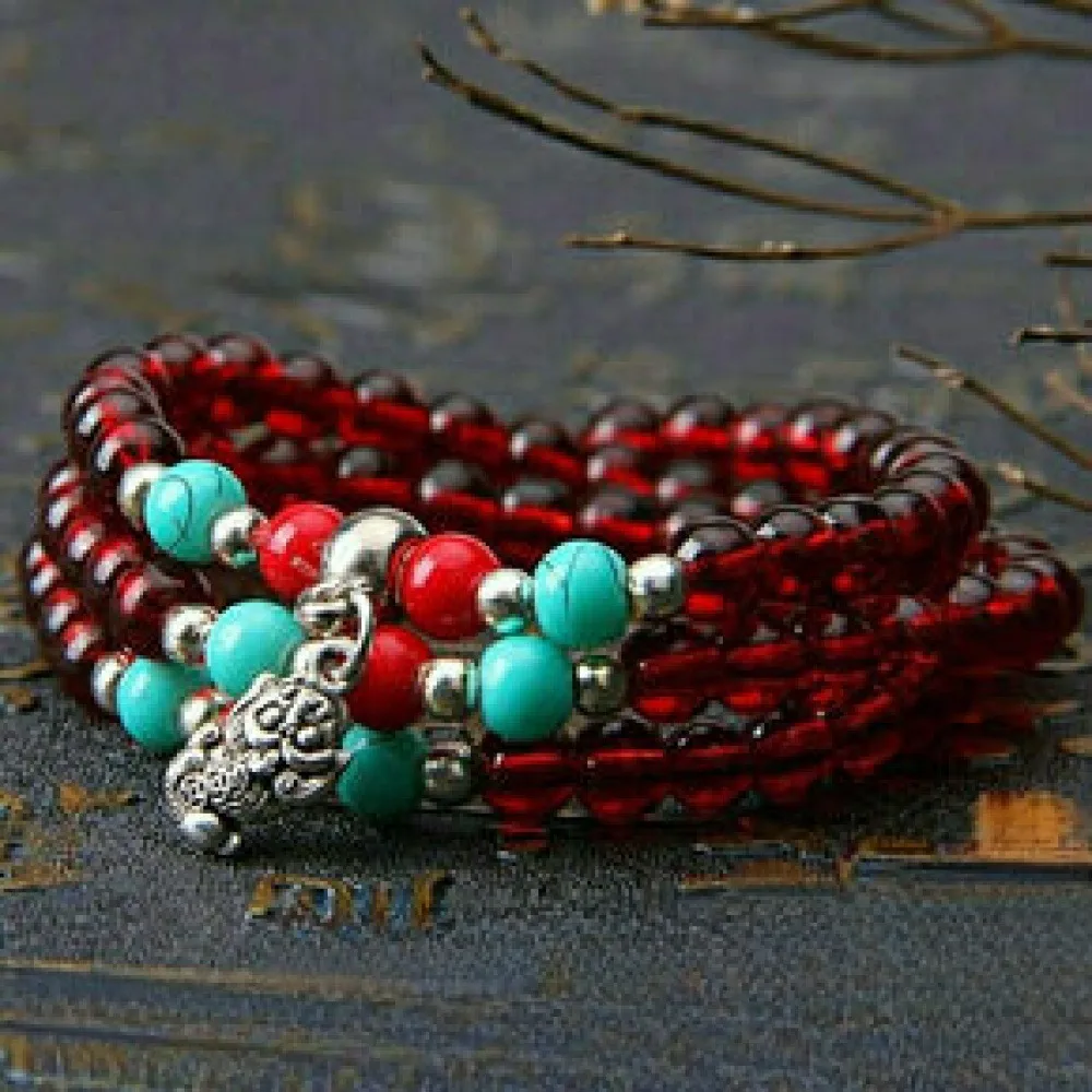 1 Pack 3-Layer Imitation Garnet Beaded Stretch Bracelet, Wine Red Multi-Row Ethnic Turquoise Mala Prayer Bracelet, Vintage Stackable Worry Stone Jewelry for Men Women Meditation Holiday Birthday Gift