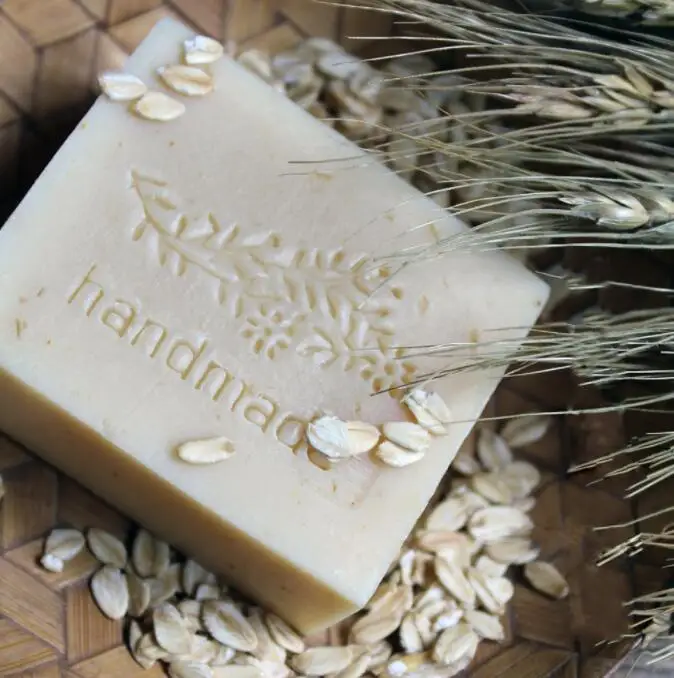 cleopatra soap Collagen Vitamin Skin Whitening Acne Pore Removal Moisturizing Cleansing Bleaching Rice Milk Soap
