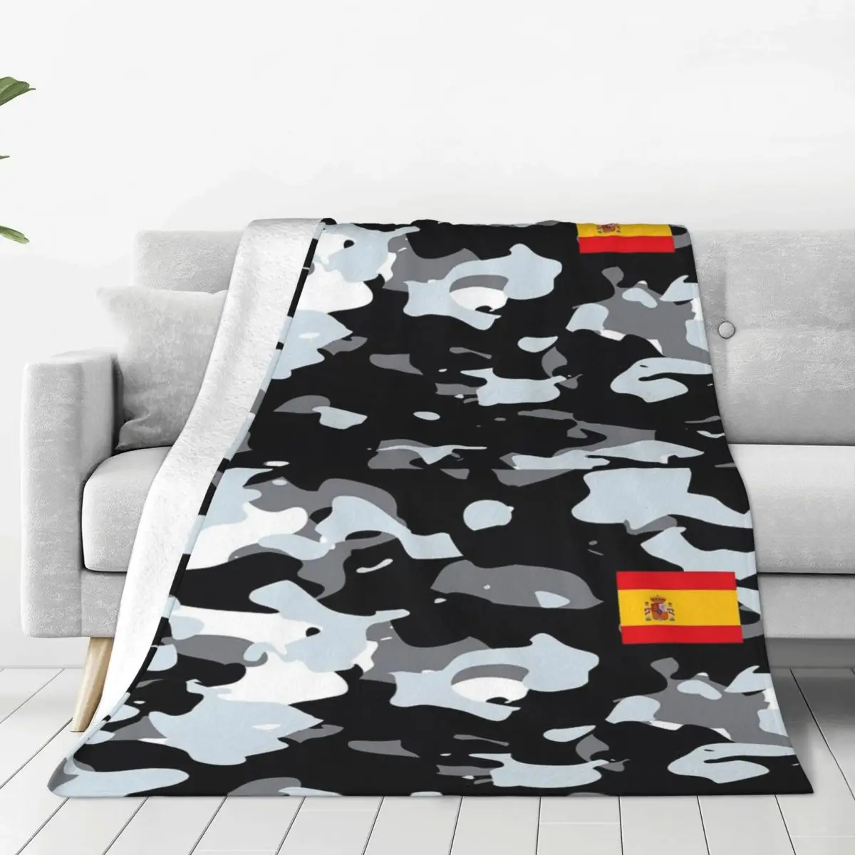 

Urban Camouflage Military Flannel Blankets Spanish Spain Flag Vintage Throw Blankets for Sofa Bedding Lounge 150*125cm Bedspread