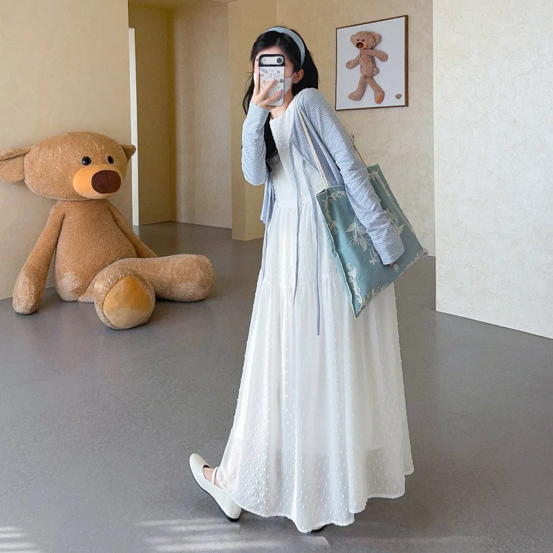 maternity-suit-summer-casual-loose-white-sleeveless-dress-and-blue-stripted-cardigan-for-pregnant-women-2026