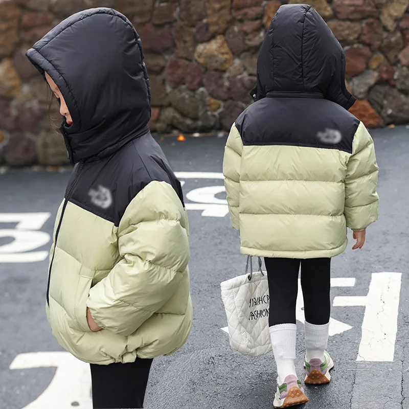 Autumn and winter new children's down jackets for boys, girls, babies, medium and large children, thick and short color blocked