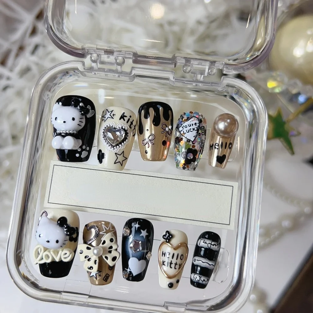 10 Szt Handmade Press On Nails 2024 Christmas New Cute 3D Limited Kitty Short Coffin False Nails Design Art DIY Nails with Set