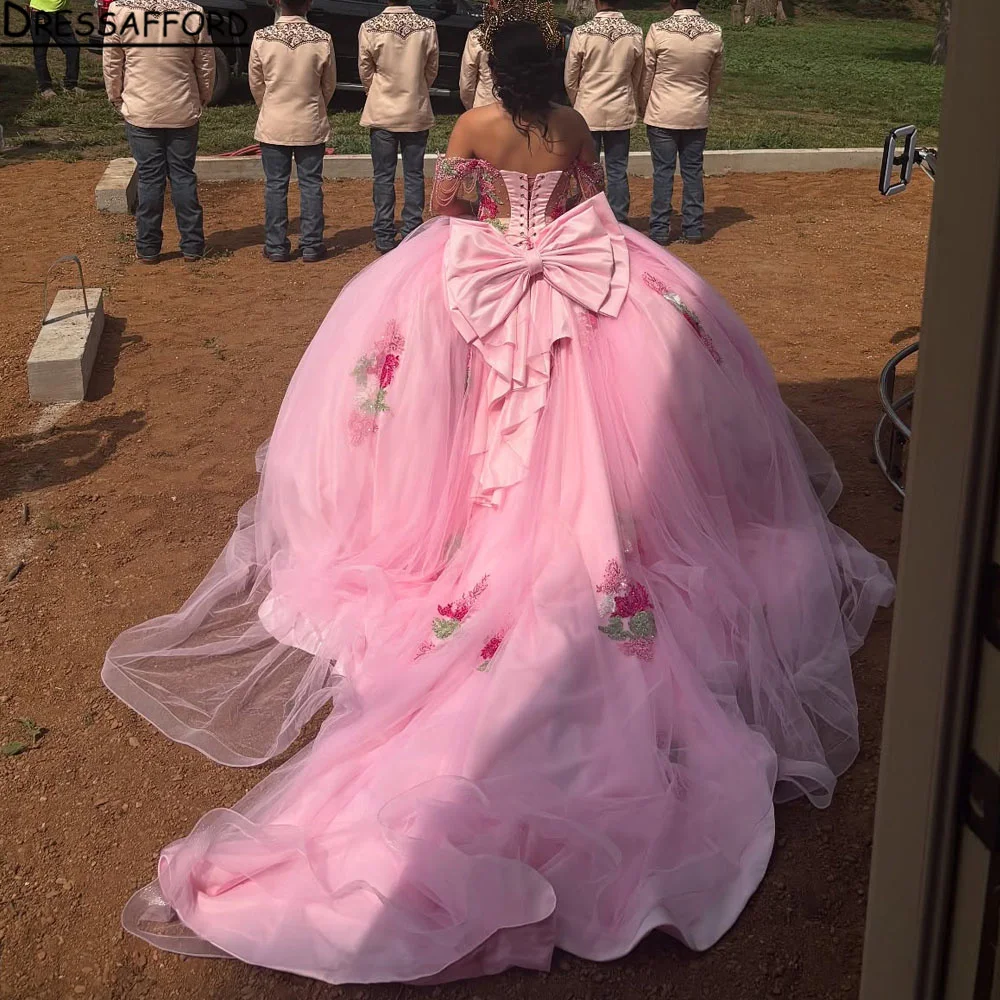 

Pink Princess Quinceanera Dresses Vestidos De 15 Anos XV Off Shoulder Applique Ball Gown 16th Birthday Party Customized