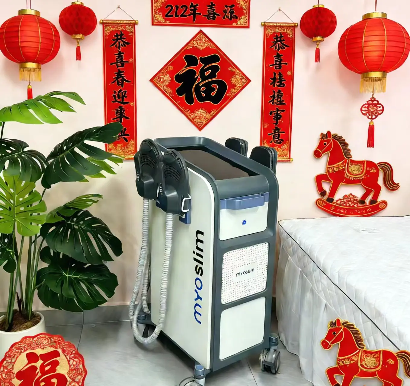 

Аппарат для электромагнитной стимуляции мышц Ems Neo HIEMT Nova Ems RF для коррекции фигуры, уменьшения жира и наращивания мышечной массы