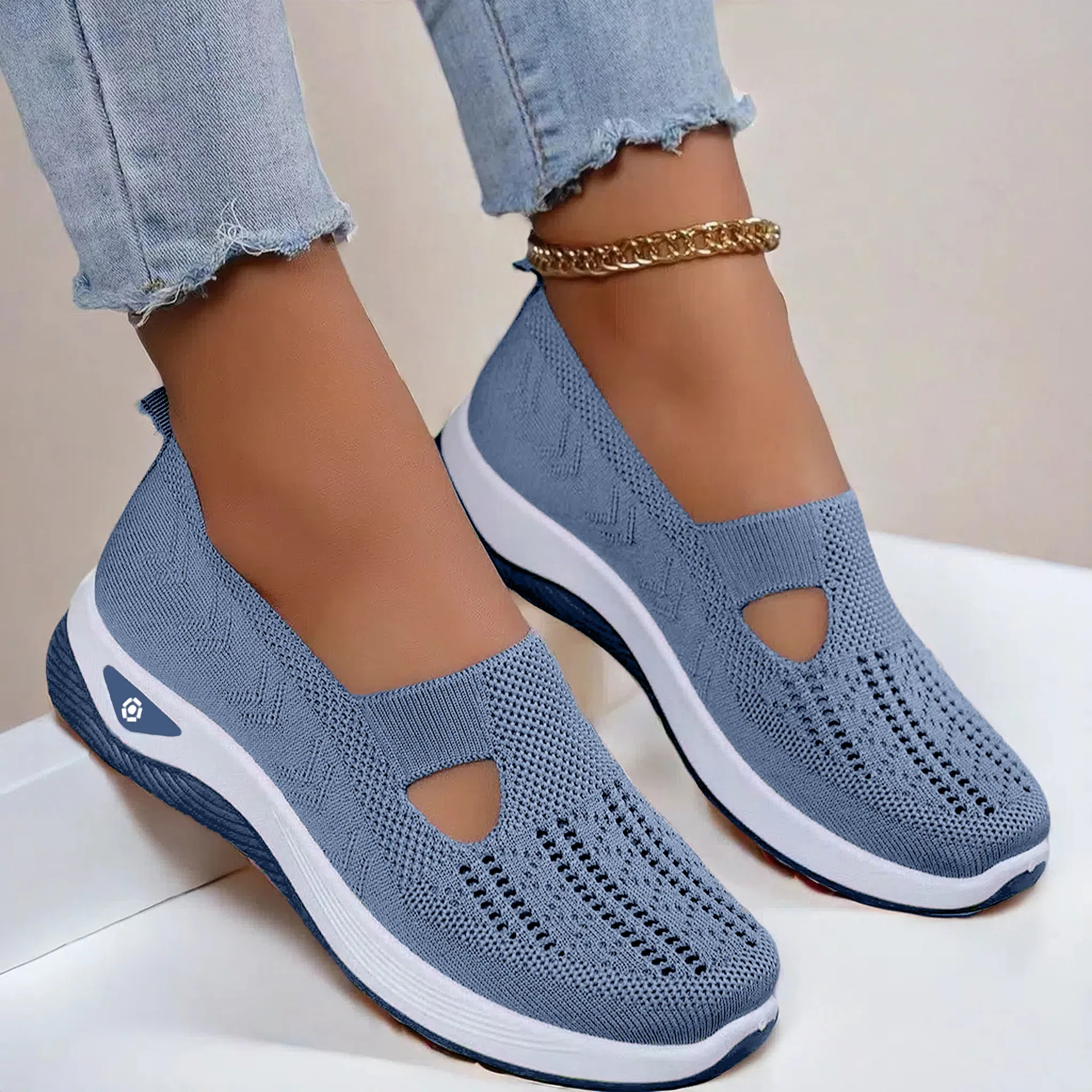 Summer Women's Shoes Breathable Anti-slip Soft Bottom Women's Casual Shoes Middle-aged Walking Shoes image 2
