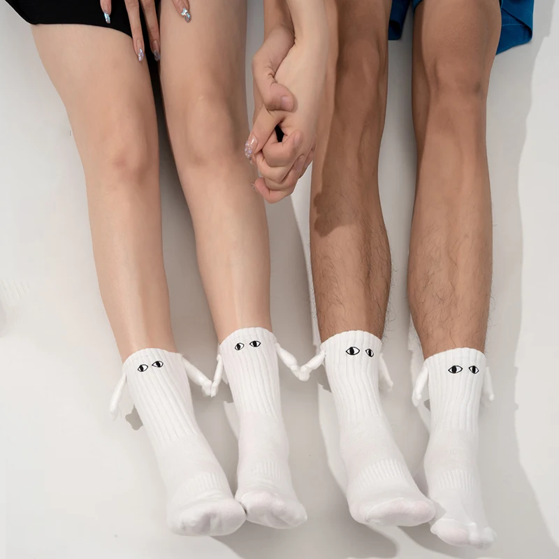 5Pairs Club Celebrity Ins Fashion Funny Creative Magnetic Attraction Hands Black White Cartoon Eyes Couples Sox Socks For Gifts