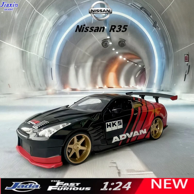 

jada1: 24th Anniversary Nissan GTR R35 Rare Painted Alloy Model Collection Gift