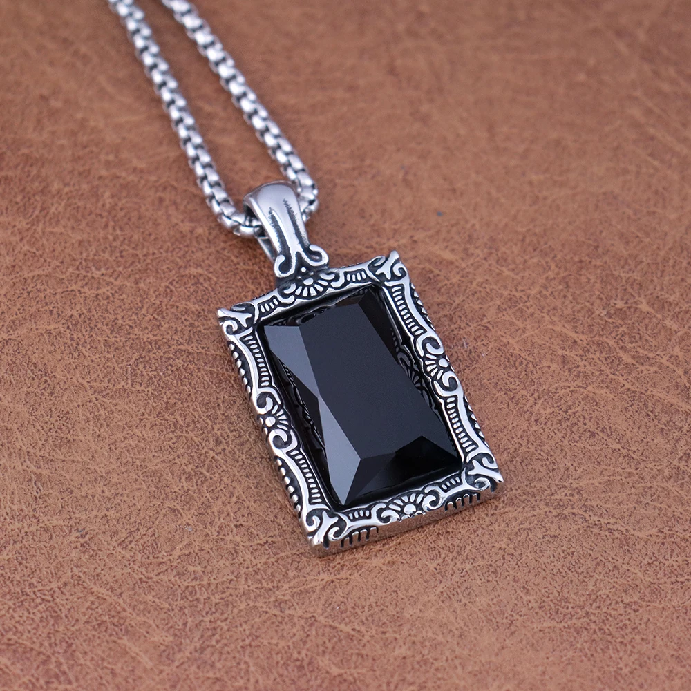 Stainless Steel Popular Black Stone Pendant for Women Gifts Fashion Charm Amulet Necklaces Personality Male Jewelry Accessories