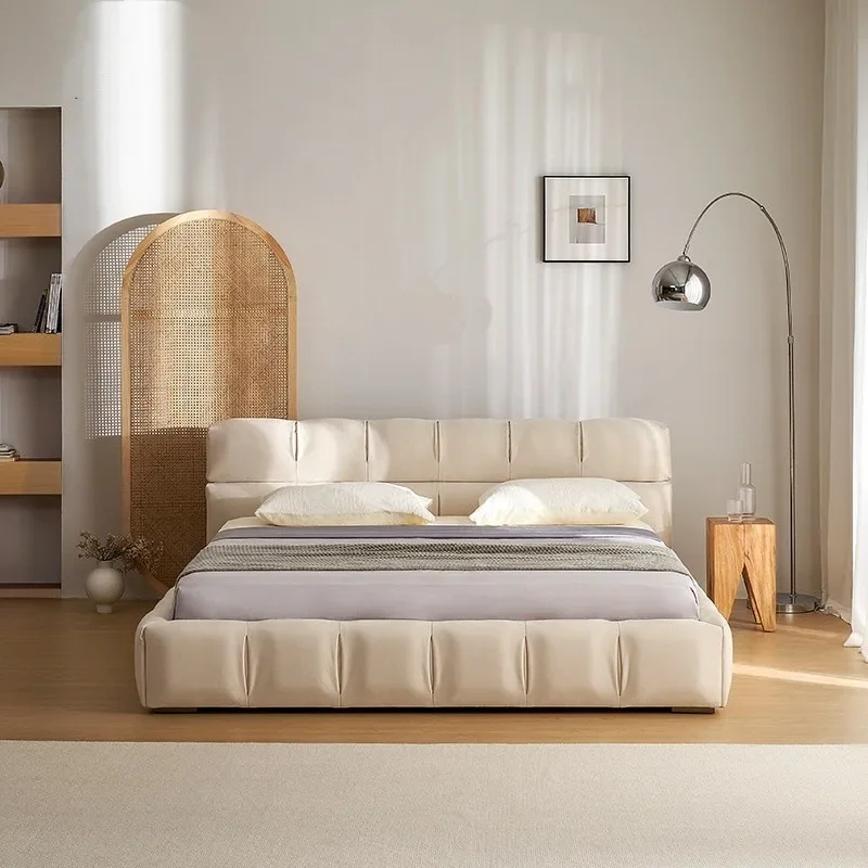 

Cream wind soft bed puff cloth art bed light luxury large apartment master bedroom Italian minimalist 1.8 meters matte cloth