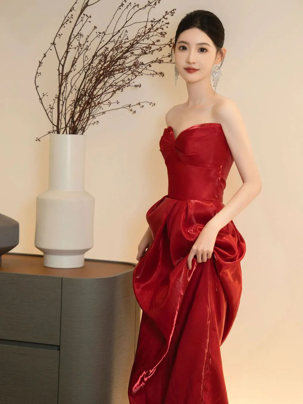 

Simple Wine Red Evening Dress Women's Elegant Strapless Backless Prom Gown Slim Fit Glossy Tulle Fabric Long Mermaid Vestido