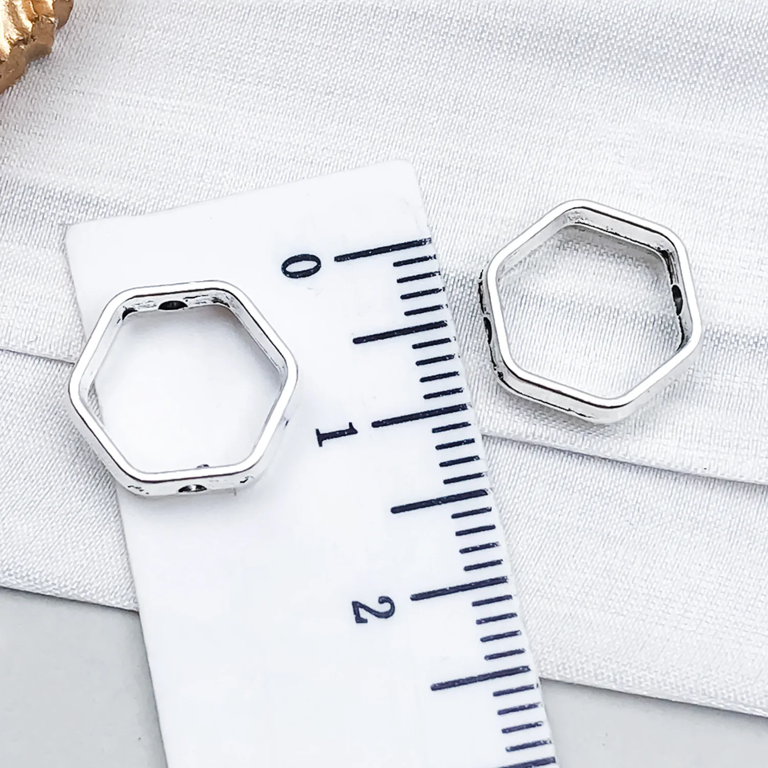 50pcs Star Bead Frames Double Hole Frames for DIY Jewellery Making