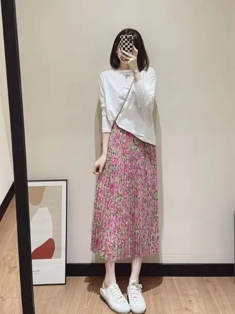 Loose Elastic Waist  Skirt Three-dimensional Pleated Series Versatile Simple Style Commute Polyester Skirt for Ladies