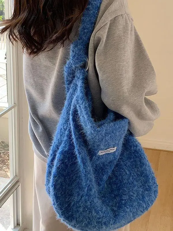 

Winter Academy Sle Plu Tote Bag Women's Large Capaci Faionable Woolen Bapa Casual Crossbody oulder Bag