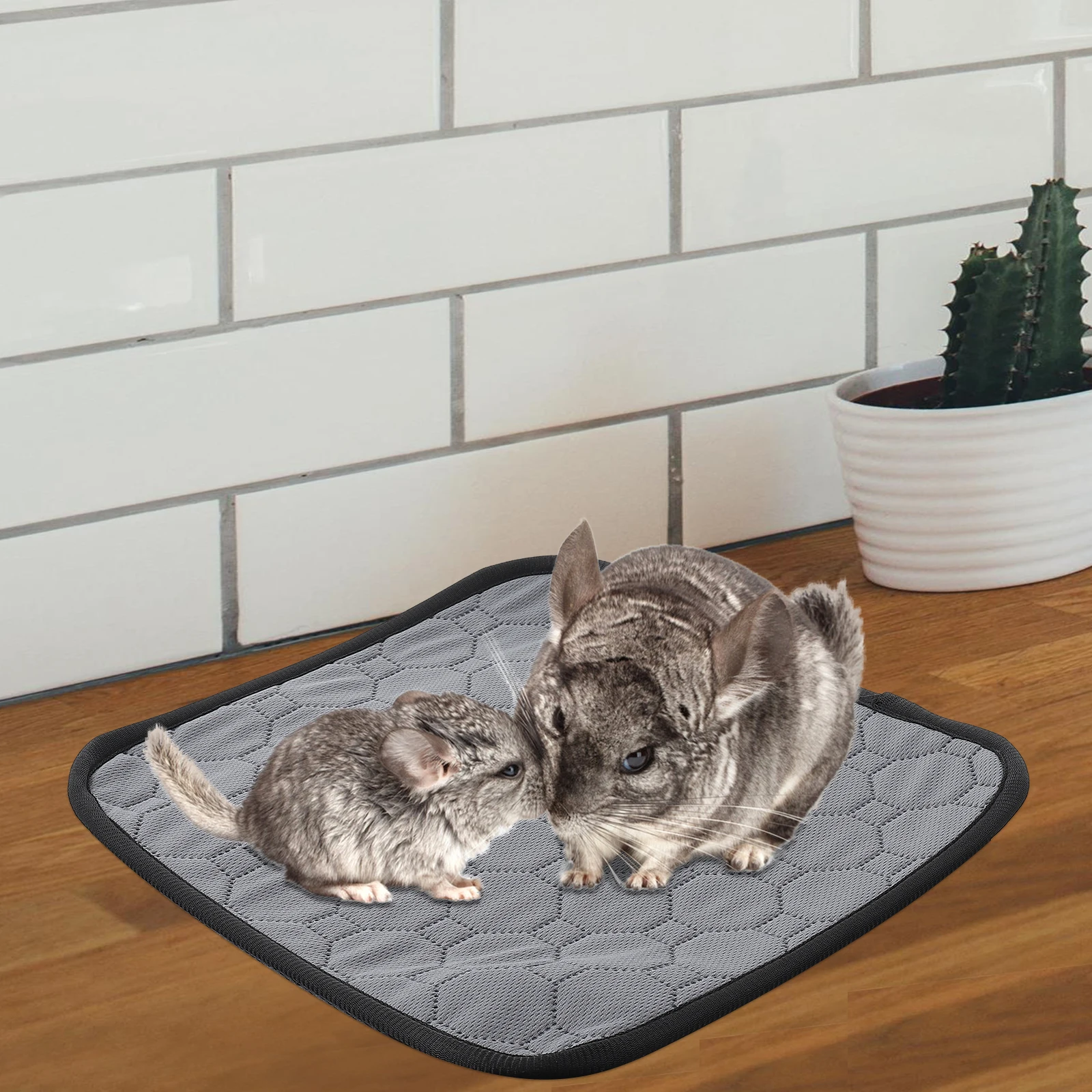 

2Pcs Pet Pad Reusable Washable Cage Liners Easy Clean Guinea Pig Cage Accessory Hamster Bunny Playpen Accessories