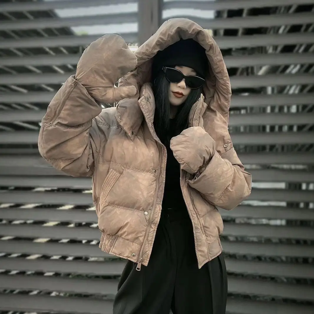 2025 Color Blocking Winter New Design Sense Tie Dye Short Down Jacket Women's Fashionable Warm Bread Jacket