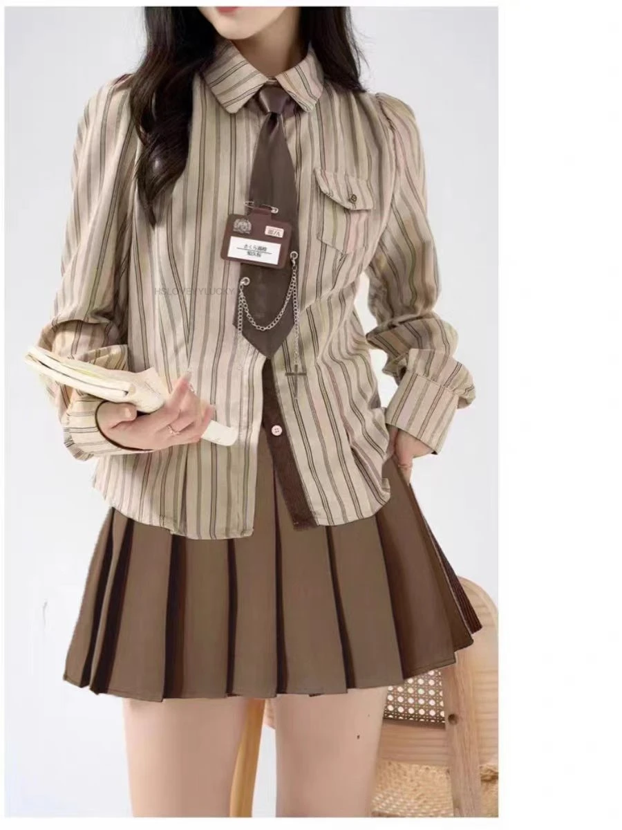 Traje universitario de estilo coreano para mujer, conjunto de uniforme Jk, camisa adelgazante, camiseta pequeña única de estilo francés, uniforme Jk