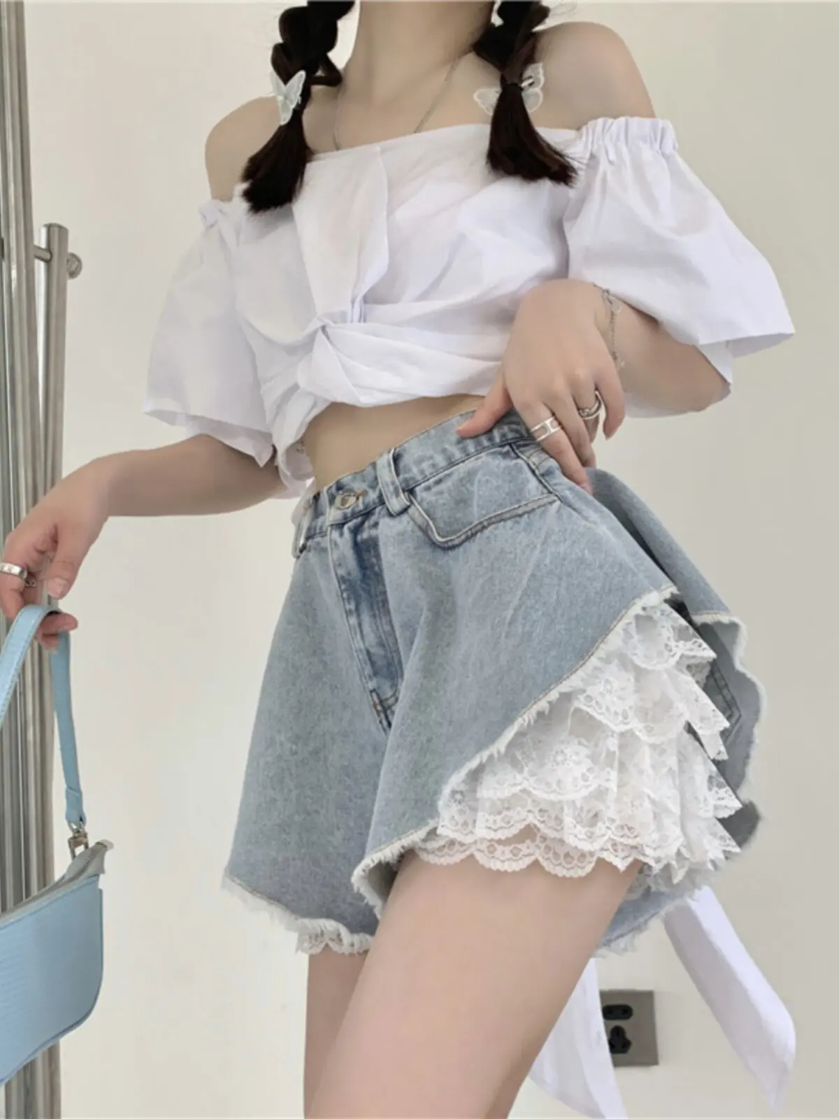 Women's Light Blue Lace Raw Edge Wide-Leg Denim Shorts Korean Style High Waist A-line Hot Pants Y2K Gyaru Cowboy Shorts Summer