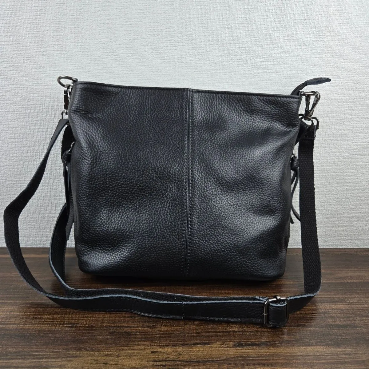 

Spring Summer New Tassel Buet Bag Top Layer Cowhide Single oulder Large Capaci Slant Cross Bag Korean Sle Versatile