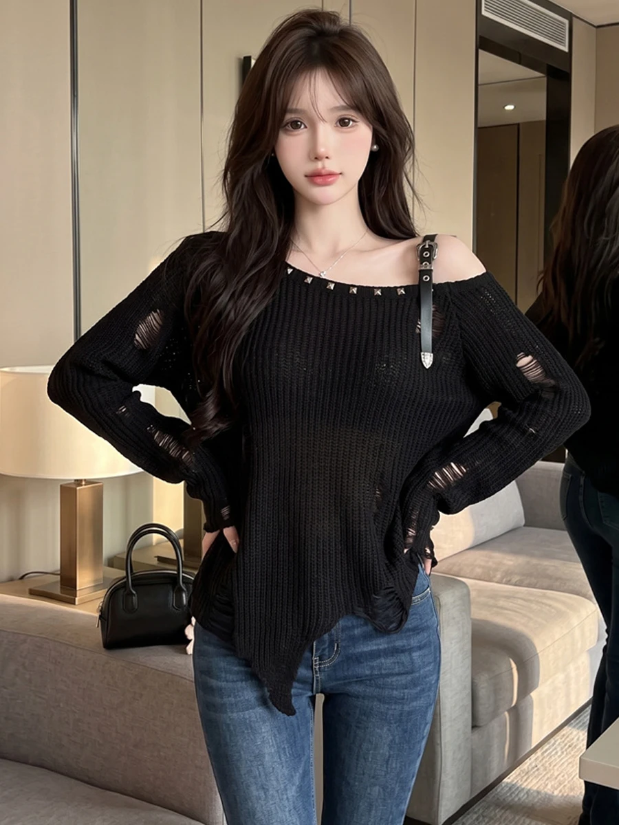 Laid-back Shoulder-baring Knitted Loose Slimming T-shirt with Rivet Detail Irregular Hem Long Sleeve round Neck Casual Top