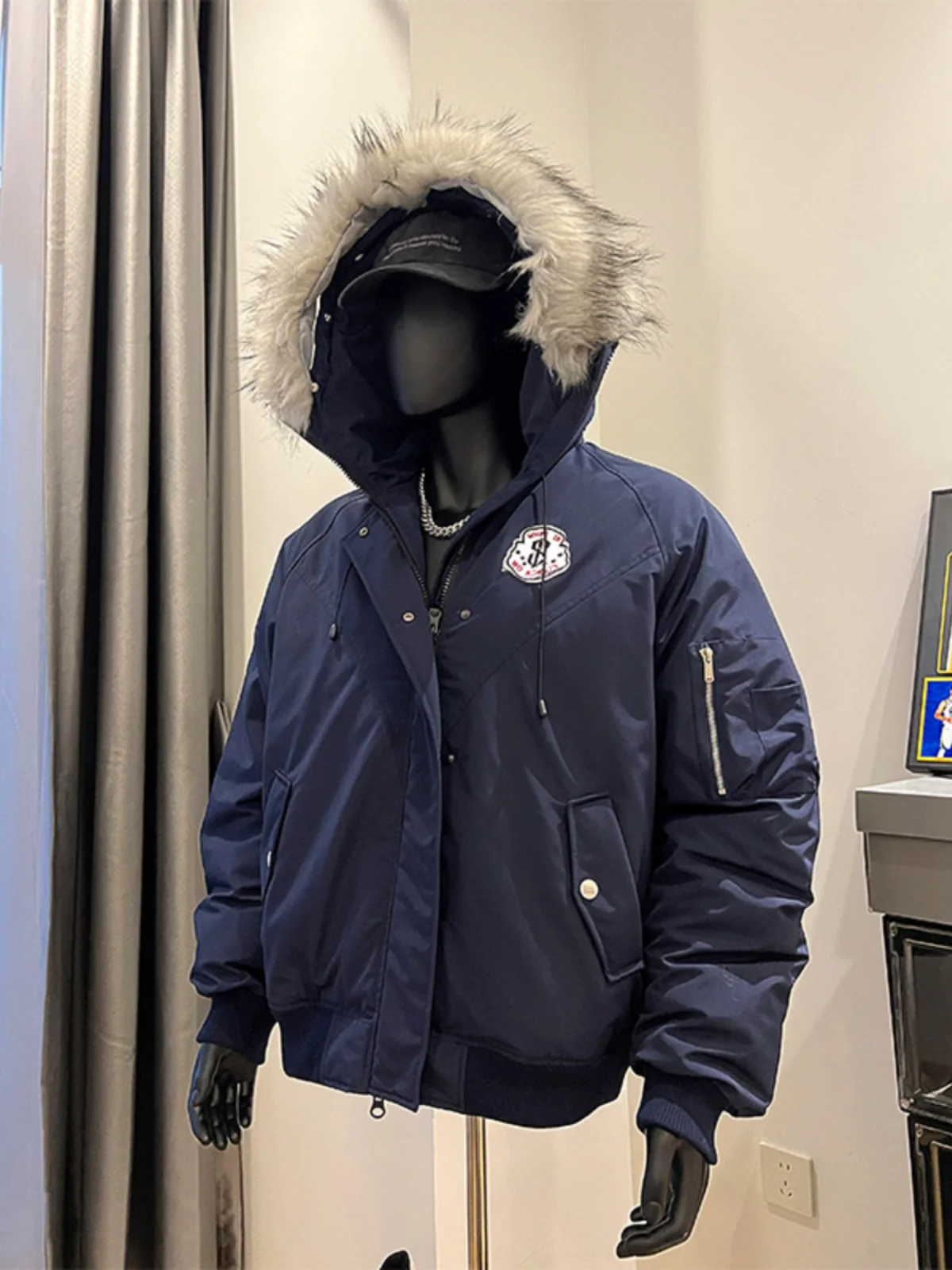 

Мужская утепленная зимняя куртка-парка в стиле хип-хоп с нашивками, меховым воротником, из хлопка и полиэстера, повседневная теплая верхняя одежда