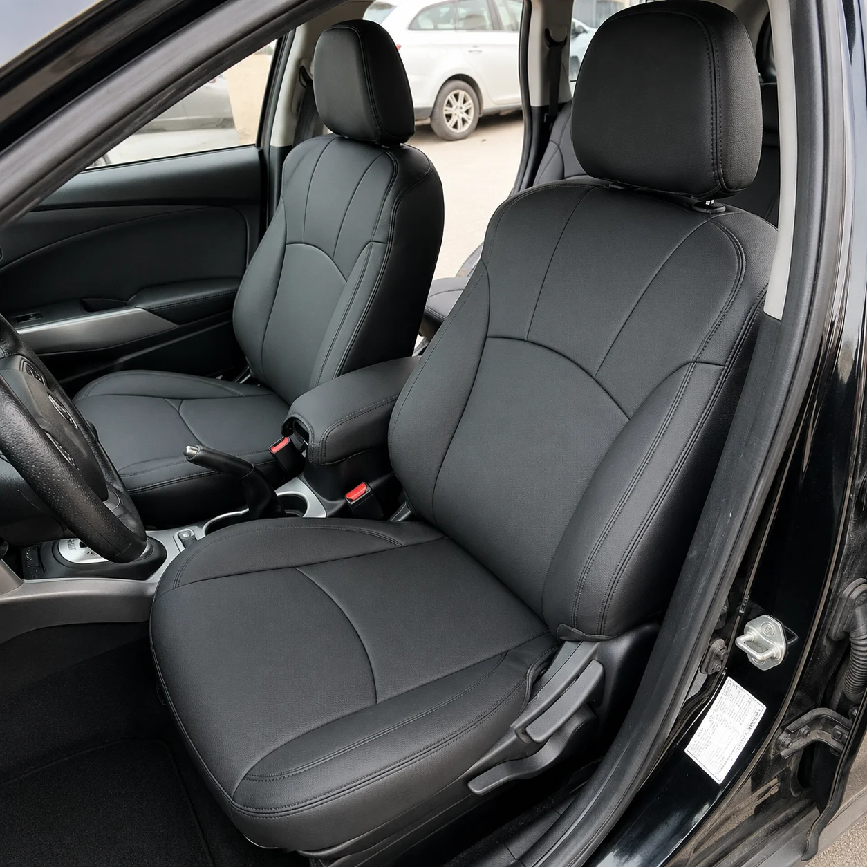 Specific for Mitsubishi Outlander Custom Fit Car Seat Covers Accessories 6 Seats 7 Seats 8 Seats Full Set Top Quality Leather