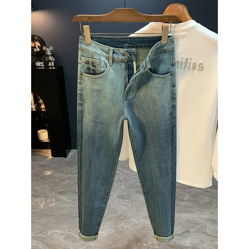 جينز عصري متدرج للرجال لخريف 2025 كاجوال مرن بقصة ضيقة وسراويل قصيرة عصرية