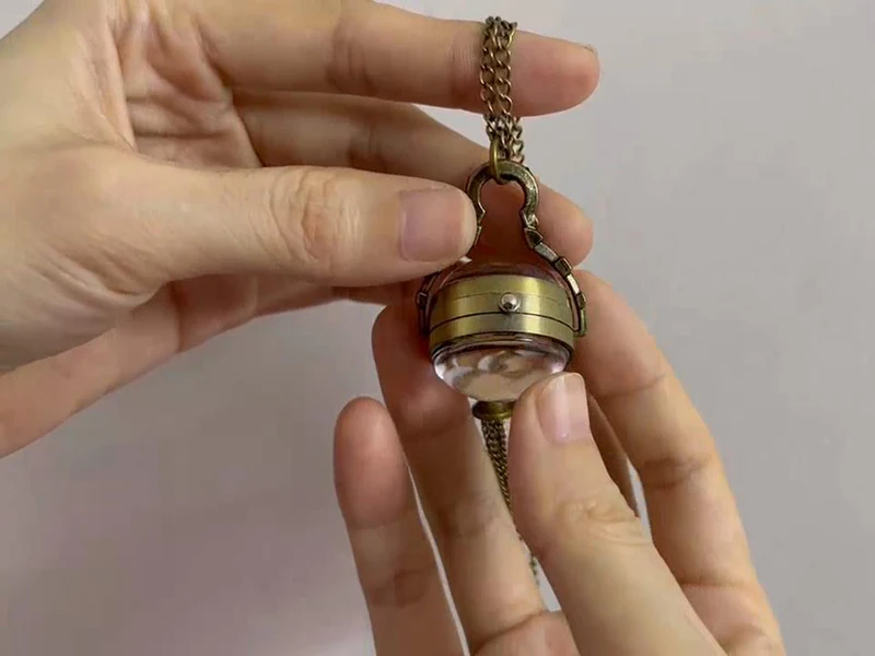 Orologio da tasca al quarzo con pallina piccola Vintage carino per uomo donna custodia trasparente orologio con ciondolo a catena Fob per regalo di raccolta