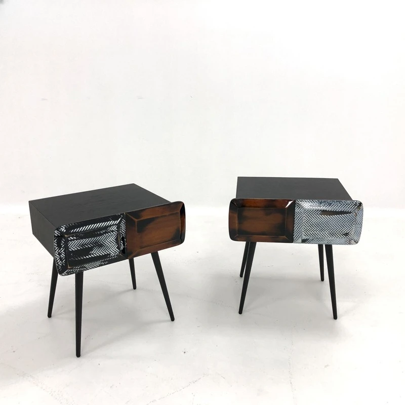 

Italian simple personality retro stainless steel solid wood handmade old bedroom bedside table
