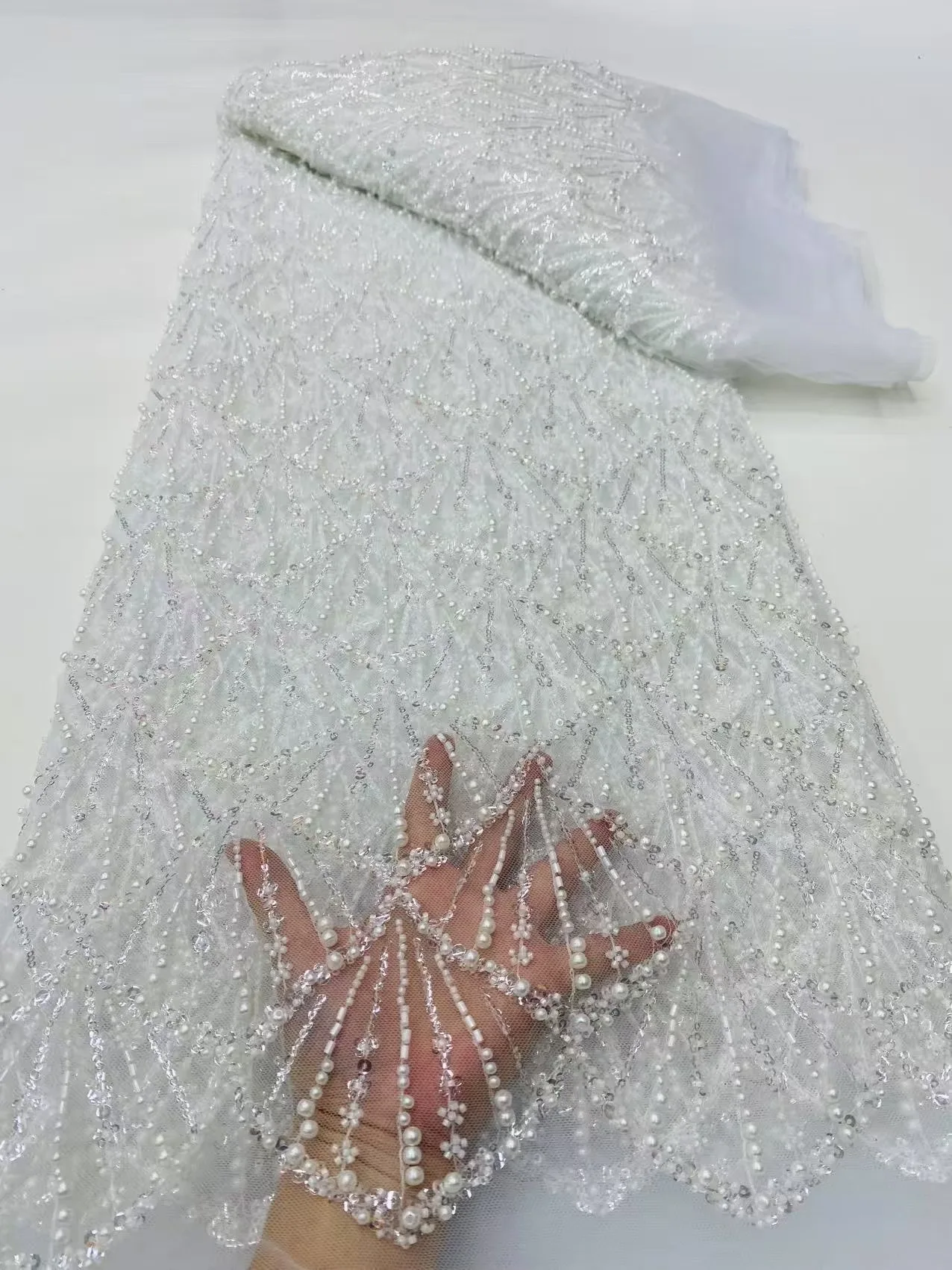 

2025 High Quality African Nigerian Tulle Lace Fabric Sequins Embroidery French Guipure Wedding Party Dress Beaded 5Yards DP0419