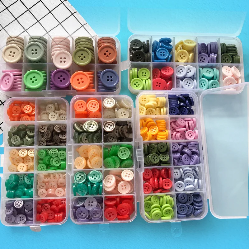 Mixed color boxed resin buttons diy decorative four-hole buttons sewing kit children's handmade materials
