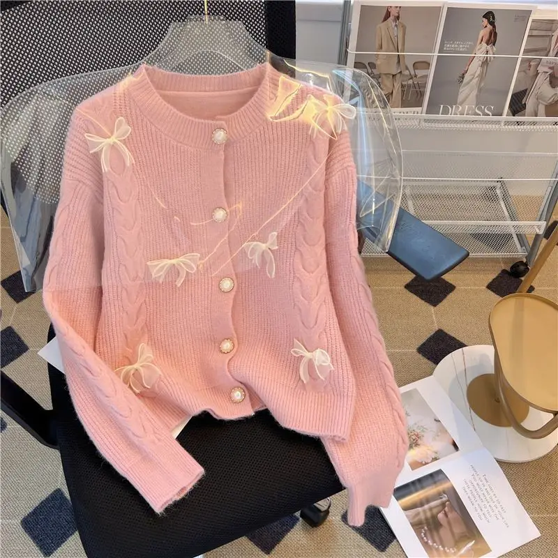 Sweet Wind Bow Knitted Jacket Women\'s Early Autumn High End Soft Glutinous Sweater Unique Korean Version Pearl Button Cardigan