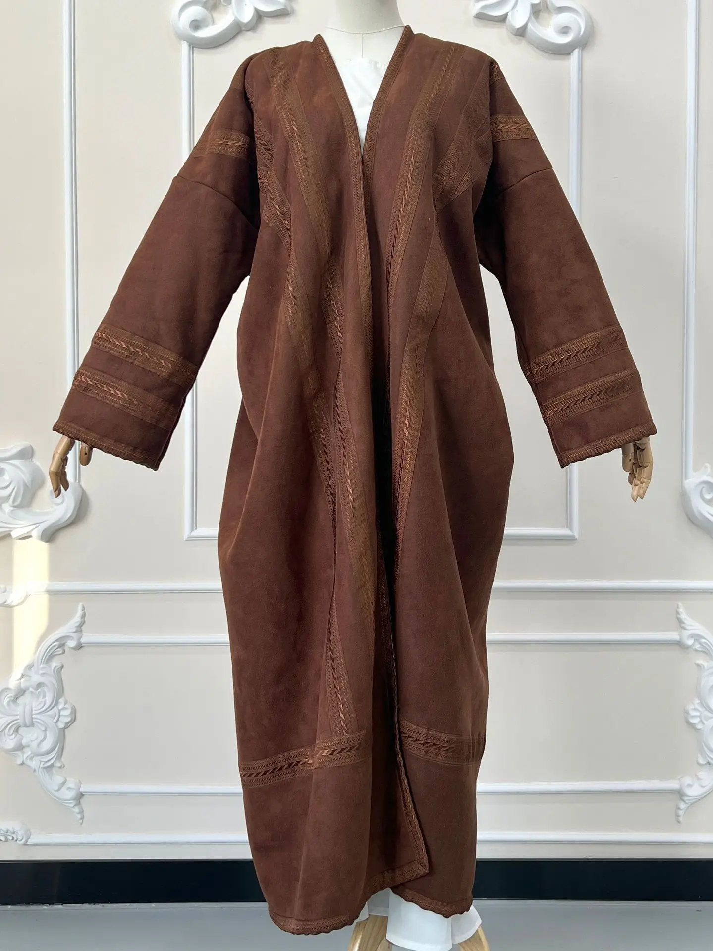 Winter Neue Wildleder Mantel Verdickt Pelz Lange Fleece Frauen Jacke Warme Abaya Dubai Kaftan Muslimischen Kleid Kimono Strickjacke Islam Kleidung